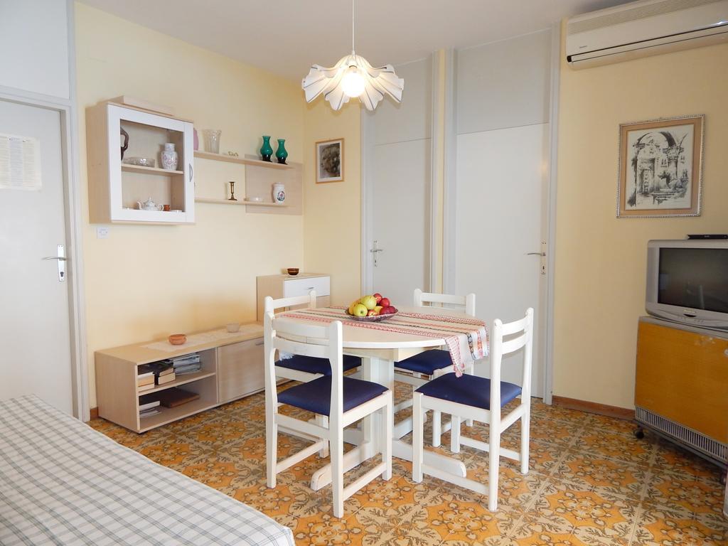 Villa Maristika Omis Ruang foto