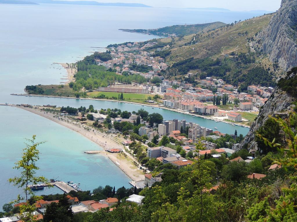 Villa Maristika Omis Bagian luar foto